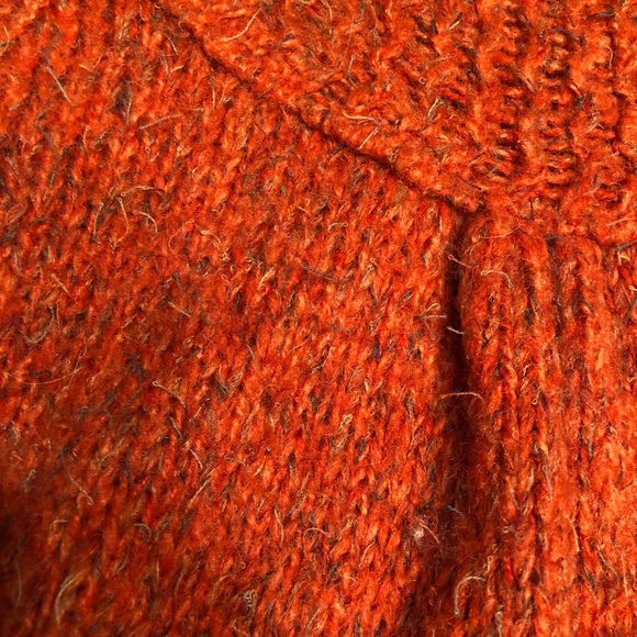 Dress Barn sweater - Picture 3 of 4